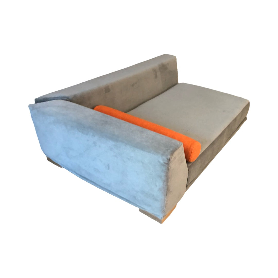 The Lacy Bed