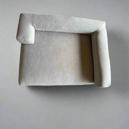 The Minimalist Bed